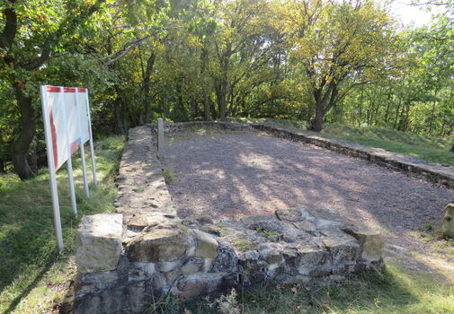 Reste der Radegundekapelle an der Mühlburg