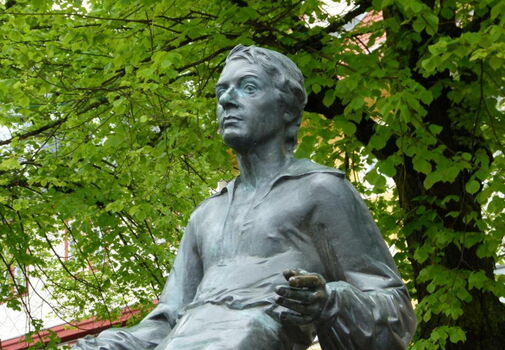 Das Bach-Denkmal auf dem Marktplatz in Arnstadt.